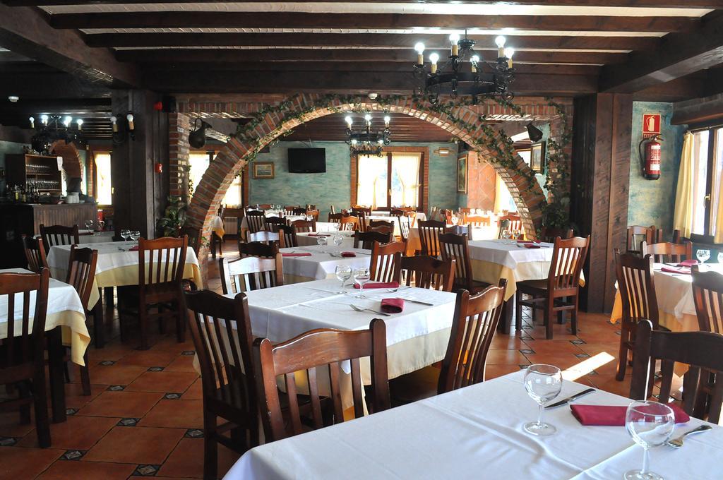 Hotel Restaurante La Parra La Franca Eksteriør billede